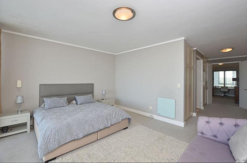 2 Bedroom Property for Sale in Bloubergstrand Western Cape